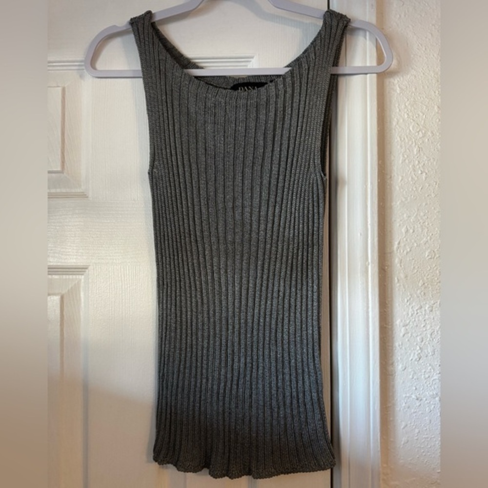 Dana Buchman silver grey Tank